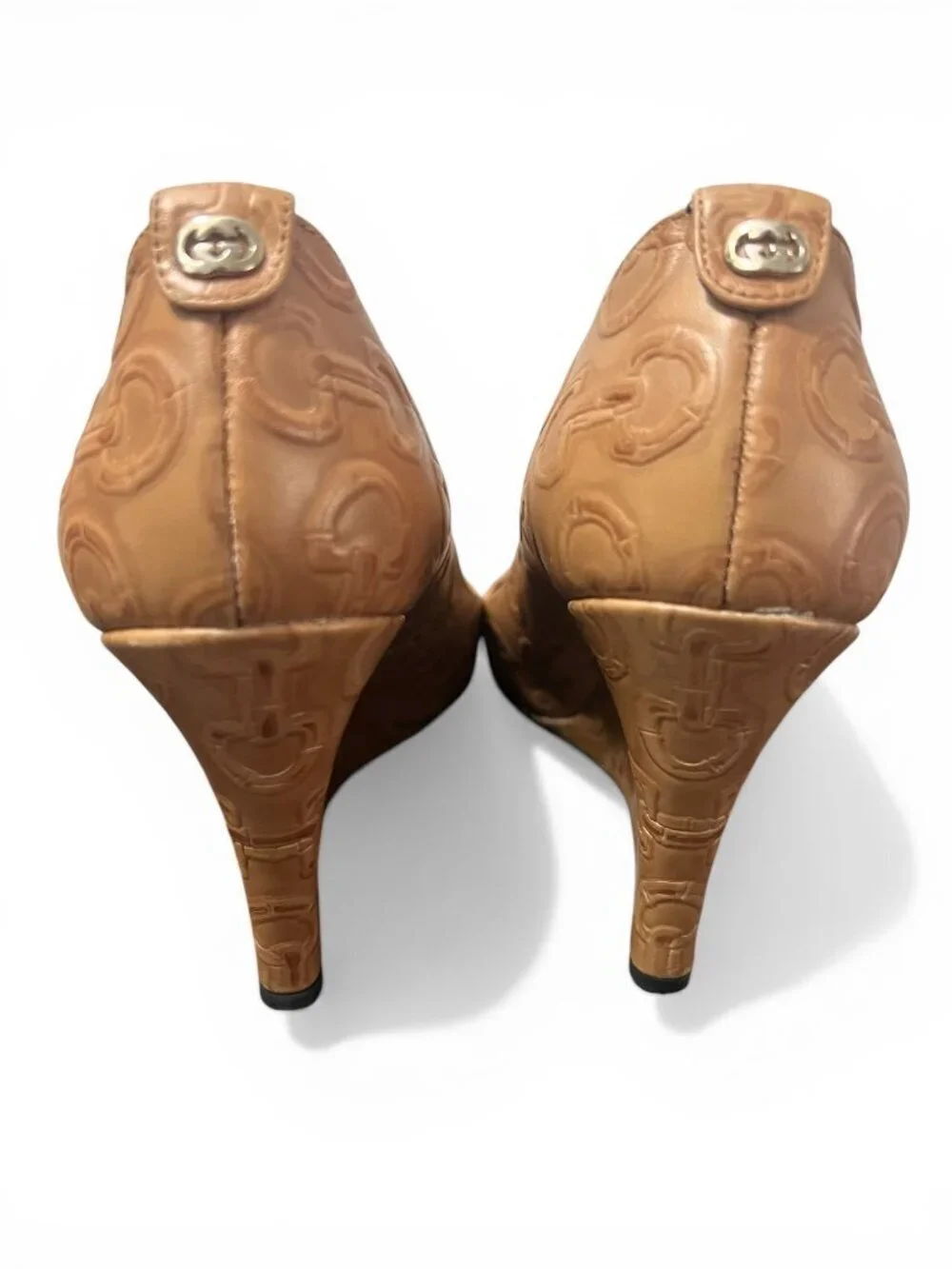 Gucci Beige Embossed Leather Wedge Pumps with GG Logo Detail Size 7 US / 37 EU